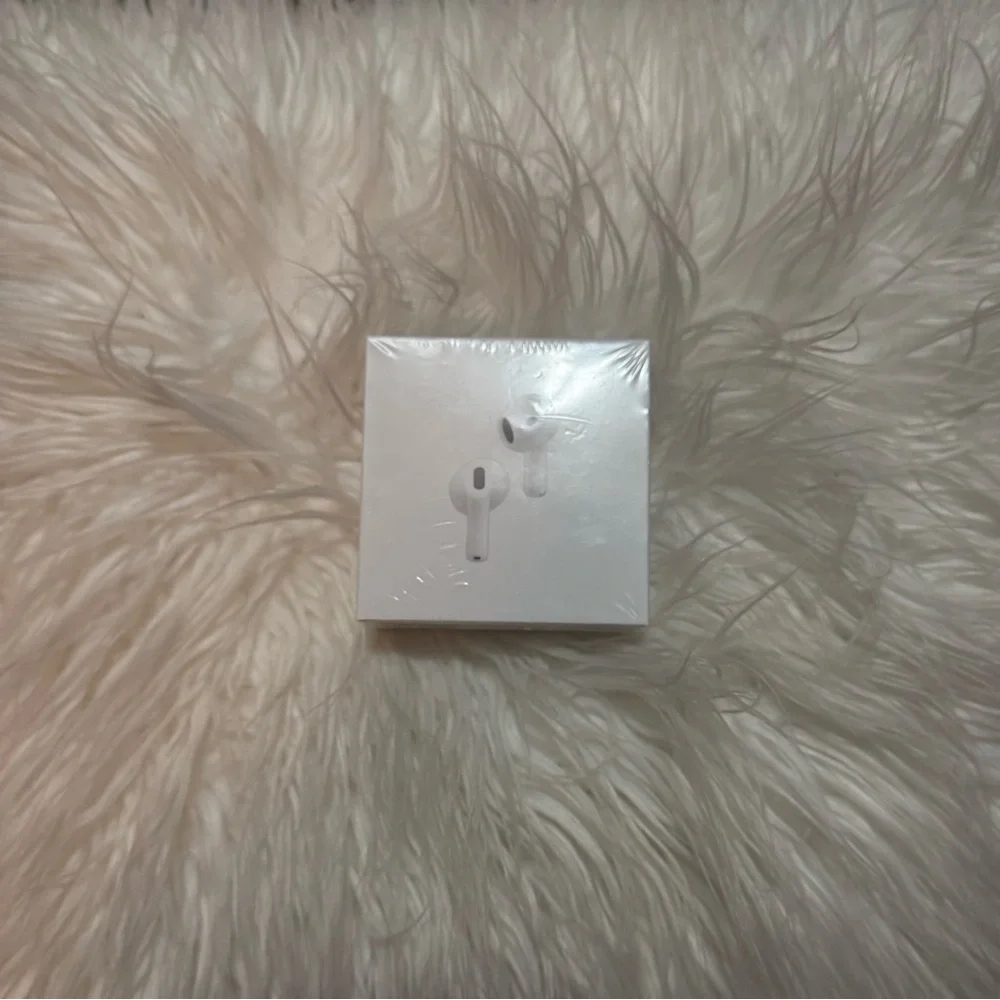 AirPods 4s